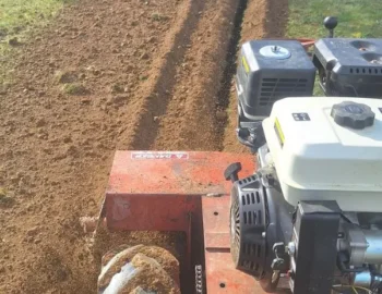 Pripremni radovi na gradilištu, iskopi kanala za cijevi i instalacije