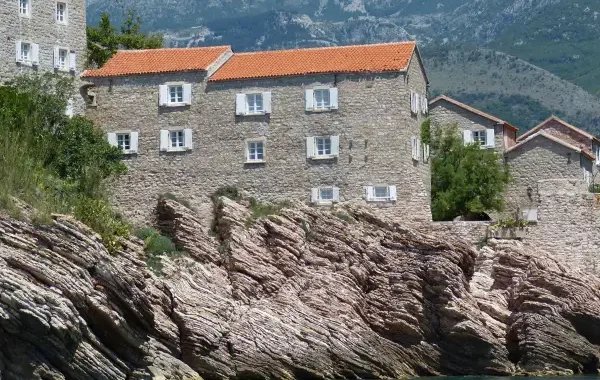 Gradnja ključ u ruke i renovacija starih kamenih kuća